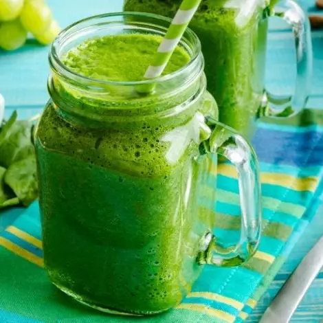 Fresh green juice at Cidro