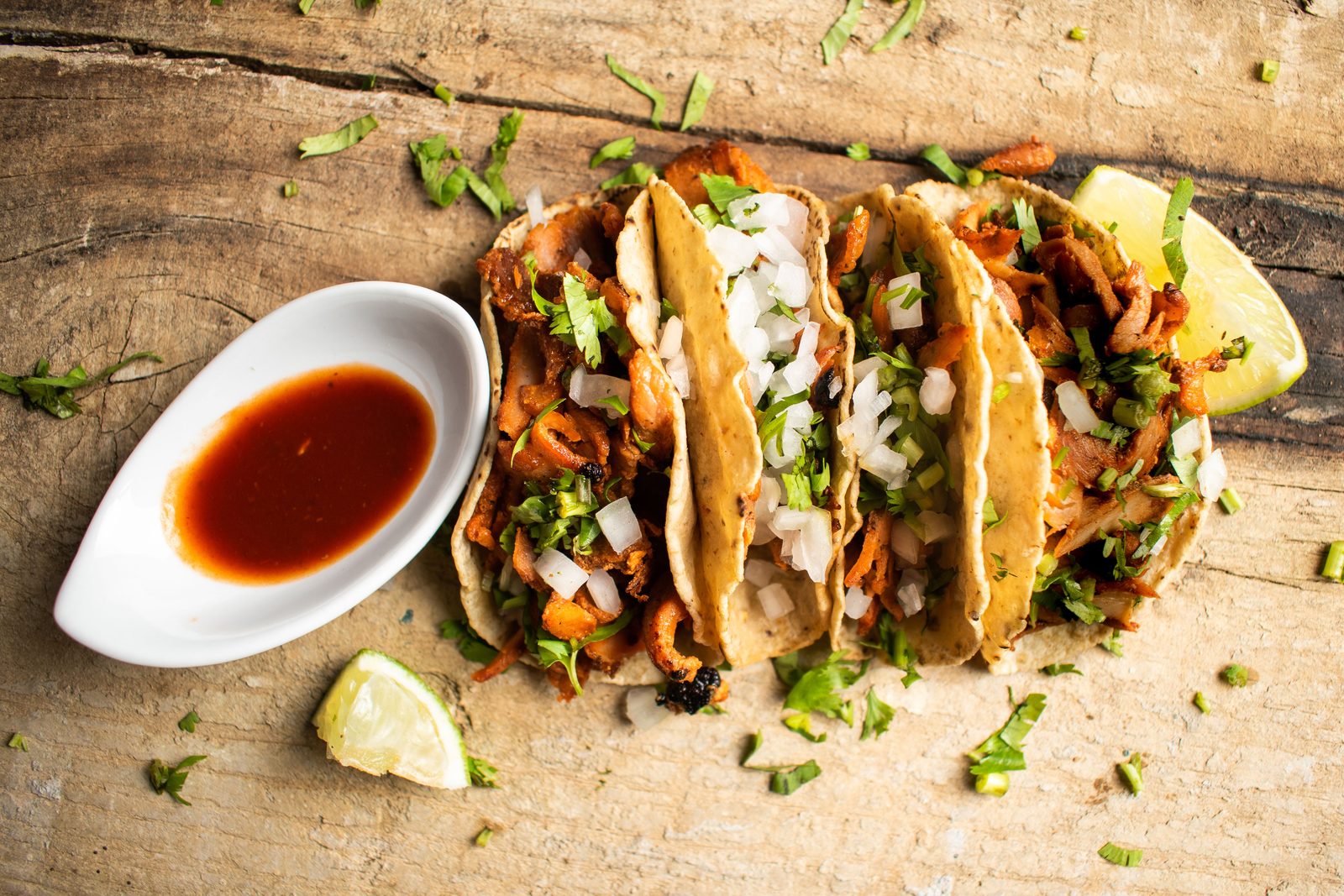 Tacos al pastor with cilantro, onion and lime — where to eat in Tulum